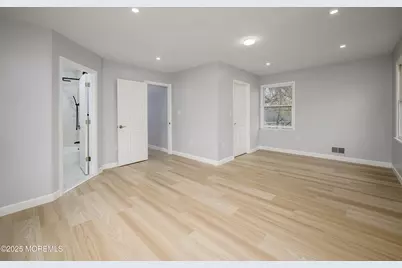 998 Woodmere Drive, Aberdeen Township, NJ 07735 - Photo 18