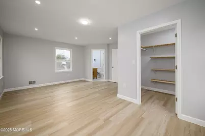 998 Woodmere Drive, Aberdeen Township, NJ 07735 - Photo 20