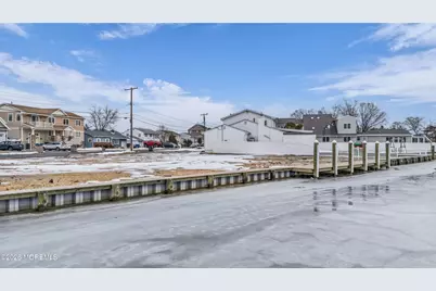 5 Tobago Avenue, Toms River Township, NJ 08753 - Photo 2