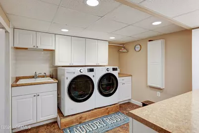 664 Summit Avenue, Kenilworth, NJ 07033 - Photo 24