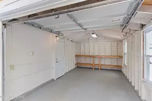 190 8th St, Belford, NJ 07718 - Photo 36