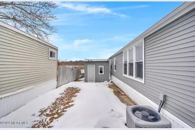 25 Bayshore Mobile Mnr, Hazlet Township, NJ 07730 - Photo 20