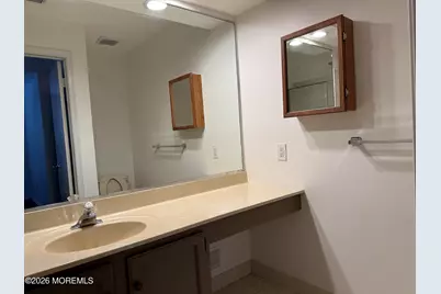 407 Hampton Court, Manalapan Township, NJ 07726 - Photo 12