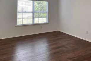 407 Hampton Ct, Manalapan Township, NJ 07726 - Photo 6