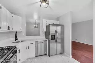 204 Finch Ct, Manalapan Township, NJ 07726 - Photo 16