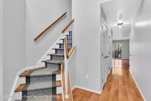 204 Finch Ct, Manalapan Township, NJ 07726 - Photo 6