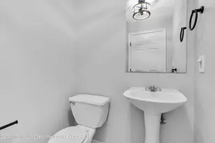 204 Finch Ct, Manalapan Township, NJ 07726 - Photo 18