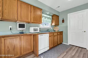 160 N Spinnaker Ave, Manahawkin, NJ 08050 - Photo 14