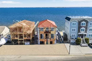 657 Bayview Dr, Toms River Township, NJ 08753 - Photo 1