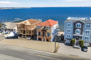 657 Bayview Dr, Toms River Township, NJ 08753 - Photo 2