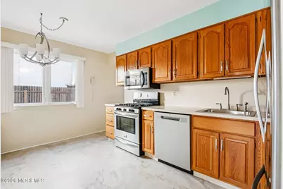 13 Cresci Boulevard, Hazlet Township, NJ 07730 - Photo 14