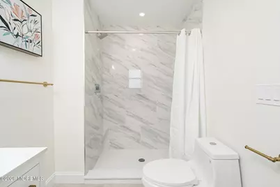 615 S Barnegat Avenue, Ship Bottom, NJ 08008 - Photo 12