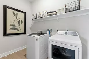 26 Larkspur Ln, Manalapan Township, NJ 07726 - Photo 22