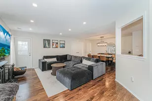 380 Hampton Pl, Morganville, NJ 07751 - Photo 4