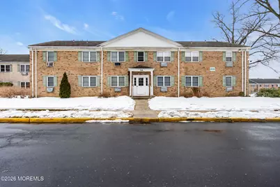 26 Windsor Terrace #E, Freehold, NJ 07728 - Photo 2