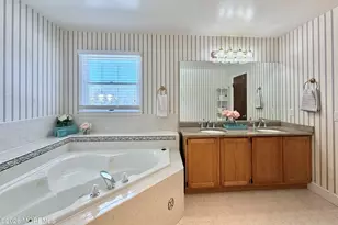 4 Roxbury Ln, Manalapan Township, NJ 07726 - Photo 26