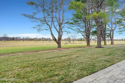 126 Eagle Way, Eatontown, NJ 07724 - Photo 68