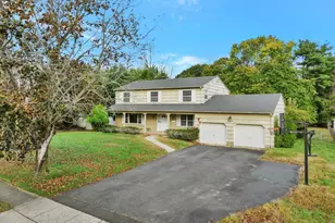 15 Harbor Ct, West Long Branch, NJ 07764 - Photo 2