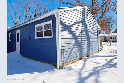 17 Clark Drive, Howell Township, NJ 07731 - Photo 4