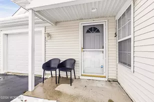 4 Schoolhouse Ln, Lakewood, NJ 08701 - Photo 4