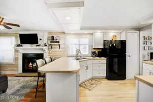 601 Jerome Pl, Freehold, NJ 07728 - Photo 12