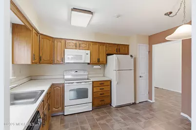 138 Concordia Circle #138A, Monroe Township, NJ 08831 - Photo 8