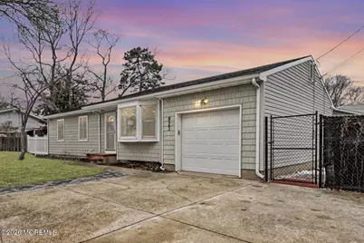 823 Maple Avenue, Brick, NJ 08724 - Photo 2