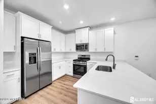 30308 Radford Ct, Monroe Township, NJ 08831 - Photo 14