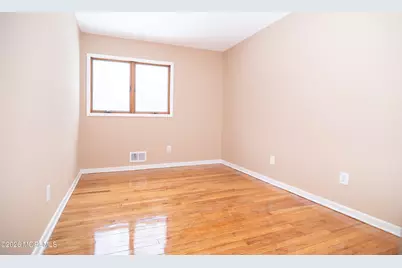 32 Hamilton Avenue, Morganville, NJ 07751 - Photo 12
