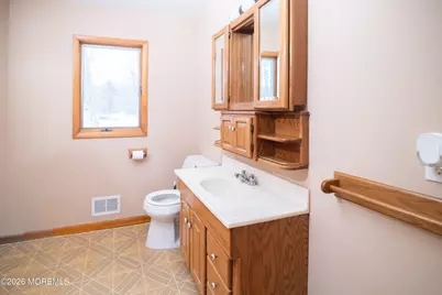 32 Hamilton Avenue, Morganville, NJ 07751 - Photo 10