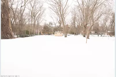 32 Hamilton Avenue, Morganville, NJ 07751 - Photo 18