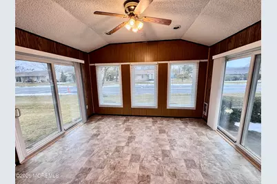 468A Evodia Plz Plaza #468A, Monroe Township, NJ 08831 - Photo 10