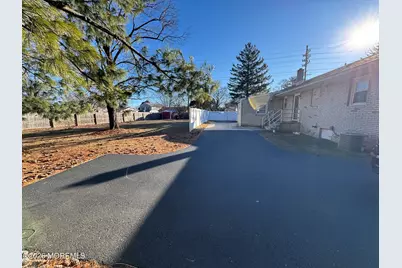 121-123 Stone Road, Union Beach, NJ 07735 - Photo 24