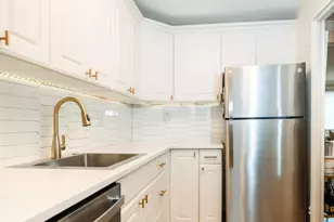 165 Manor Dr, Red Bank, NJ 07701 - Photo 10