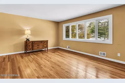 6 Highview Circle, Middletown, NJ 07748 - Photo 8