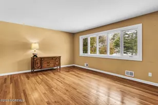 6 Highview Cir, Middletown, NJ 07748 - Photo 8