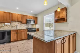 6 Highview Cir, Middletown, NJ 07748 - Photo 14