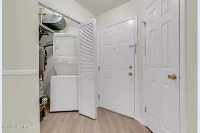 12 High Pointe Way, Matawan, NJ 07747 - Photo 6