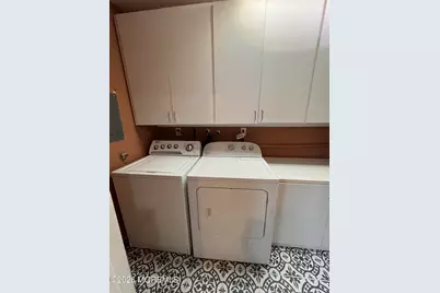 22 Beverly Court, Tinton Falls, NJ 07724 - Photo 10