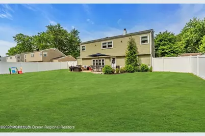 35 Arno Street, Oakhurst, NJ 07755 - Photo 4