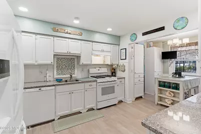 27 Amesbury Road #64, Whiting, NJ 08759 - Photo 18