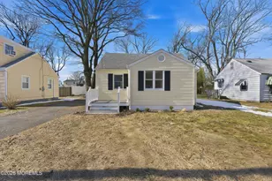 71 Bay Ave, North Middletown, NJ 07748 - Photo 4