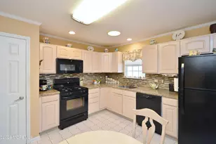 3253 Flagstone Ct, Toms River Township, NJ 08755 - Photo 20