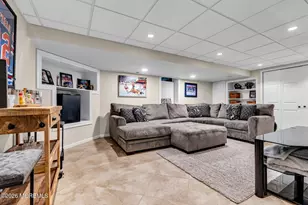 6 Flora Dr, Holmdel, NJ 07733 - Photo 38