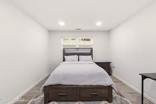 19 Silversmith Ct, Howell Township, NJ 07731 - Photo 32