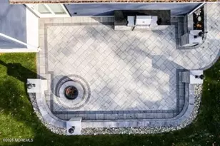 19 Silversmith Ct, Howell Township, NJ 07731 - Photo 4