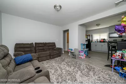 405 Main Street #2, Keansburg, NJ 07734 - Photo 8