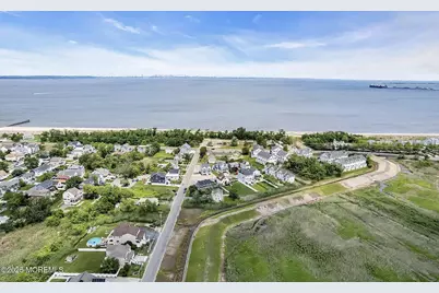 36 Main Street, Port Monmouth, NJ 07758 - Photo 6