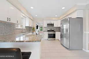 36 Main St, Port Monmouth, NJ 07758 - Photo 12