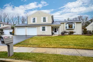 15 Hearth Ct, Howell Township, NJ 07731 - Photo 1